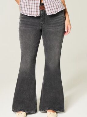 Hollister Curvy High-Rise Flare Jeans